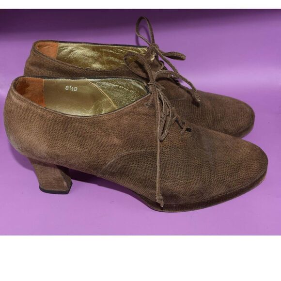 Joan & David Brown Suede Lace Up Heels - 8.5 B - Picture 3 of 4